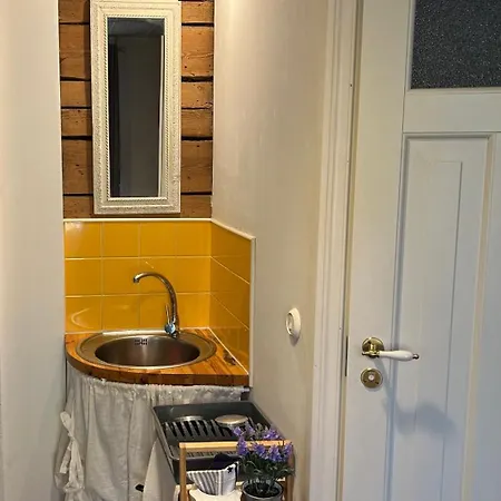 Cozy Flat In Telliskivi Center 公寓